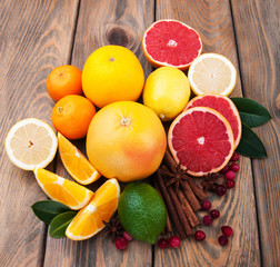 Fresh citrus fruits with spices