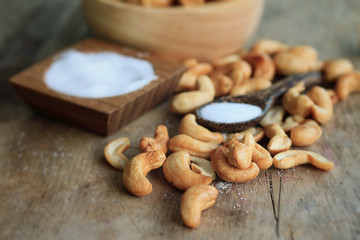 cashew nuts with salt