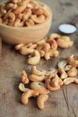 cashew nuts with salt