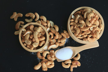cashew nuts with salt