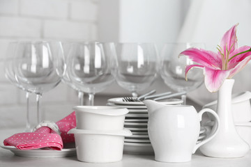 Clean dishes on the table