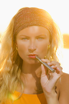 girl with the e-cigarette