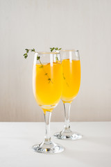 Cocktail based on orange juice