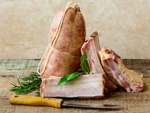 cotechino and smoked pork ribs with aromatic herbs