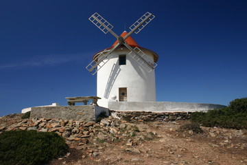 Wiatrak w Cap Corse © albiee