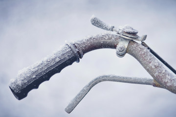 Handlebar frostbite during a cold day, brake and shifter