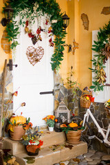 Fototapeta na wymiar autumn decoration of an interior