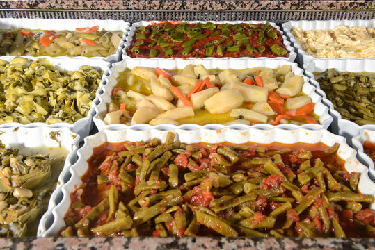 &Ccedil;eşitli Yemekler