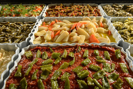 &Ccedil;eşitli Yemekler