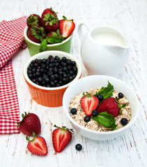 Muesli with strawberries