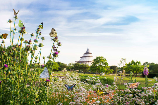 Jahrtausendturm im Elbauenpark Magdeburg