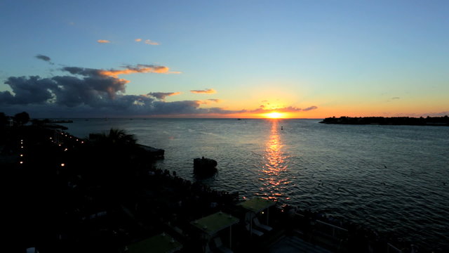 Time Lapse Vacation Resort Tourist Destination Ocean Shoreline Sunset