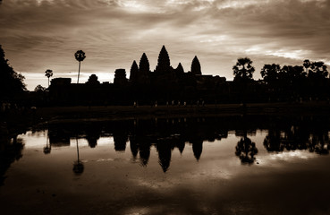 Fototapeta na wymiar Silhouette of Angkor Wat