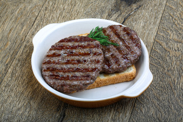 Grilled burger cutlet