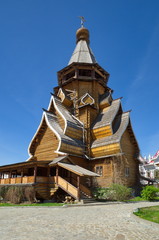 Fototapeta na wymiar MOSCOW, RUSSIA - MAY 7: The Church of Saint Nicholas in Izmailovo Kremlin