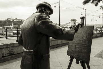 Statua, lungo il Danubio