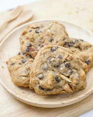 chocolate chip cookie