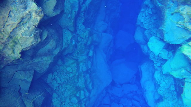 Iceland Silfra Thingvellir National Park Tectonic Plates underwater 