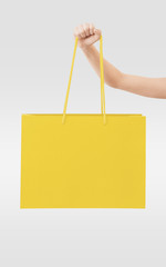 Borsa saldi sconti gialla