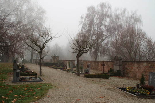 Cementerio de Ettenheim, Alemania