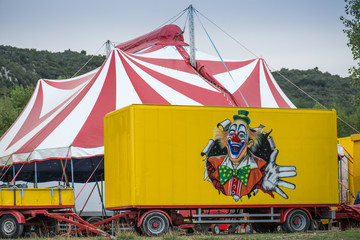 circus tent © Pixavril