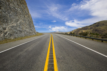 Road going through the mountains