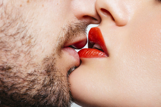 Man and woman lips wants to kiss