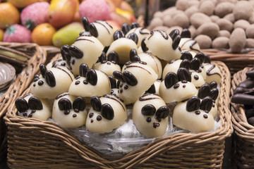 Conejos de mazap&aacute;n y chocolate