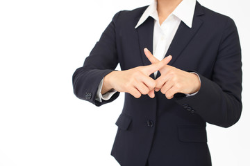 禁止の意思表示をする女性