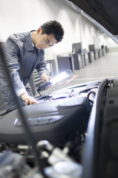Auto mechanic