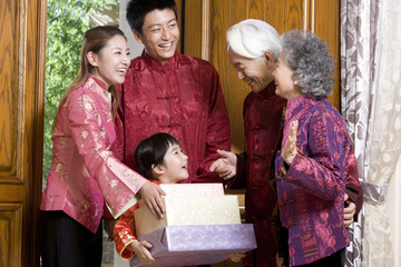 Family sending Chinese New Year gifts