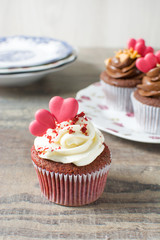 Valentine cupcakes