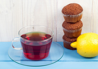 Muffins, tea and lemon
