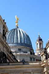 Obraz premium Engel auf der Kuppel in Dresden