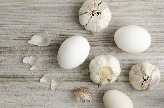Chicken eggs and garlic