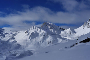 Fototapeta na wymiar Skiurlaub in den Alpen von Ischgl und Samnaun 
