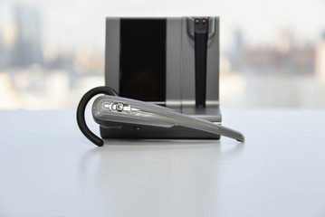 Wireless headset