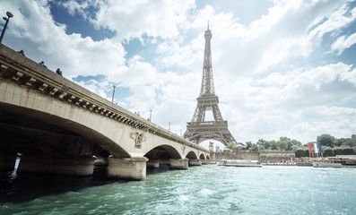 Fototapeta na wymiar Seine in Paris with Eiffel tower in morning time