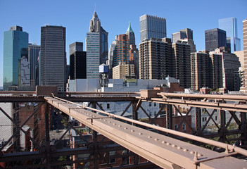Fototapeta na wymiar New York, Manhattan vu depuis Brooklyn Bridge, USA