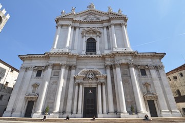 Fototapeta na wymiar New Cathedral of Brescia
