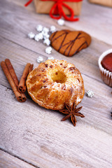 Fototapeta na wymiar Muffin, cinnamon and anise