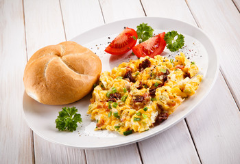 Breakfast - scrambled eggs 