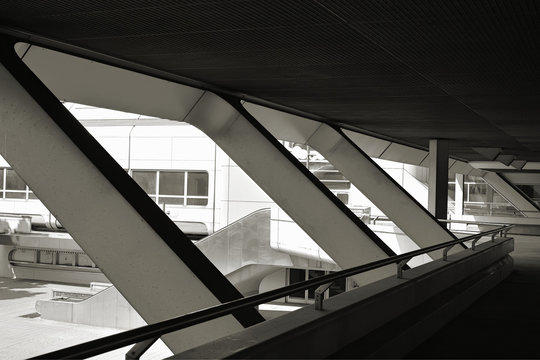 Br&uuml;cke &uuml;ber den Messedamm am ICC in Berlin