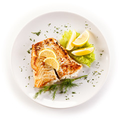 Visschotel - gebakken visfilet en groenten