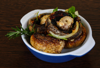 Baked champignons
