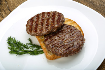 Grilled burger cutlet