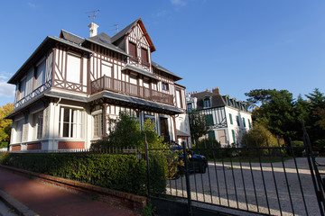 Fototapeta na wymiar villa in Deauville