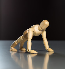 Human wood manikin