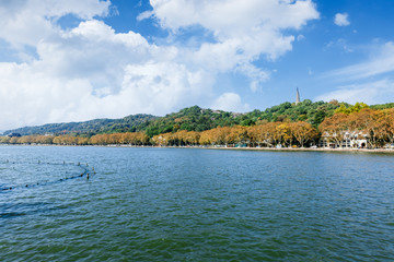Fototapeta na wymiar Hangzhou west lake beautiful scenery in the autumn, China