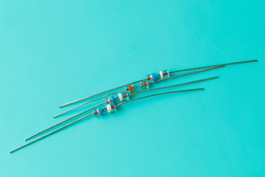  zener diodes